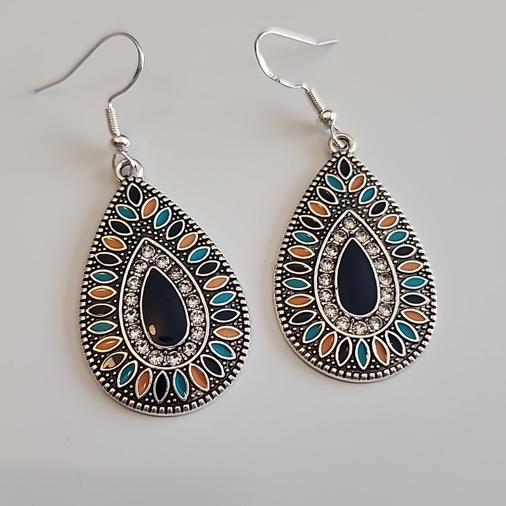 BOHO TEARDROP EARRINGS Simulated Diamonds Black center 925S Sterling Post